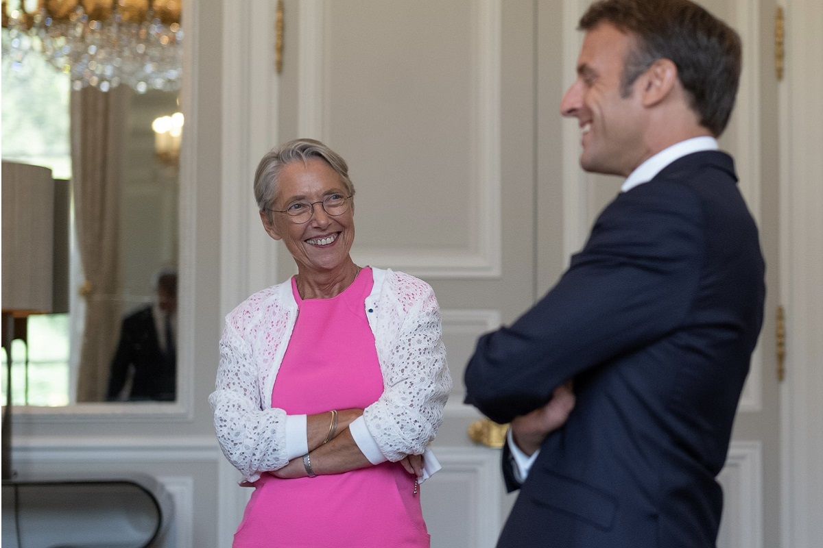 Emmanuel macron et l'ancienne désormais première ministre Élisabeth BORNE 867b6
