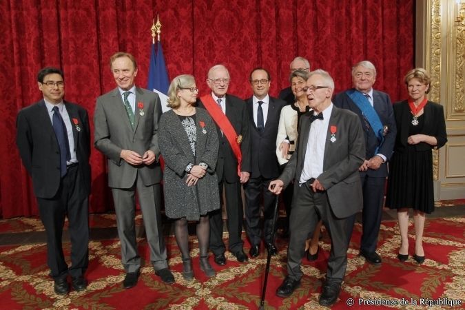 Remise de_decorations_a_Jean_Pierre_CREPIEUX