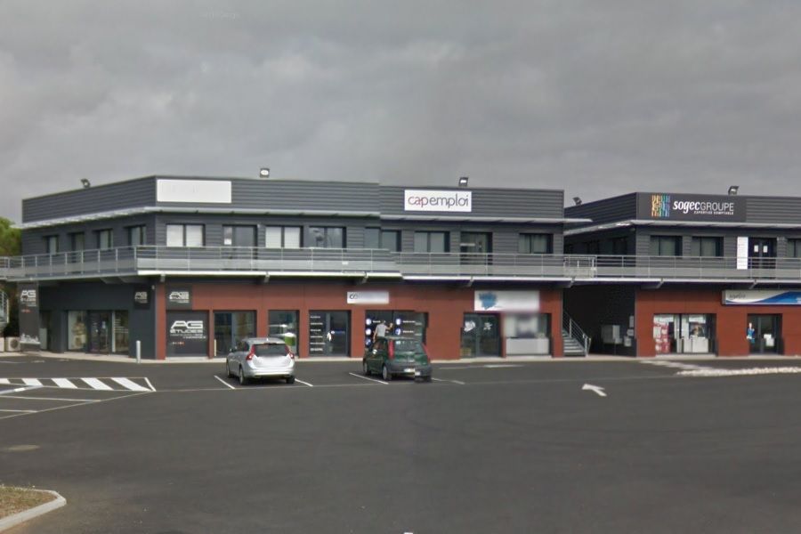 La nouvelle agence Cap Emploi a Niort dans les Deux Sevres qui d etre inaugure