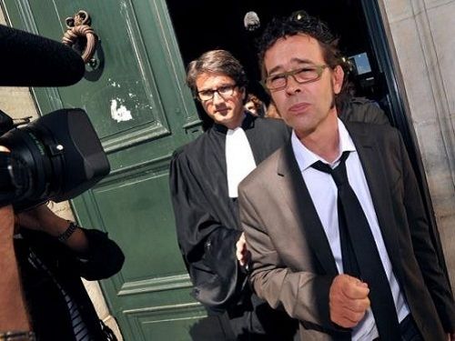 A gauche en premier plan le docteur Nicolas BONNEMAISON le 6 septembre 2011 a Pau avec dernier lui son avocat &copy;Pierre Andrieu