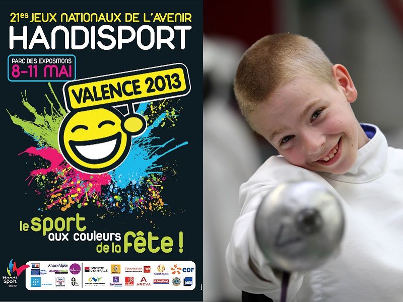 Affiche de la 21e édition des jeux nationaux de l'avenir handisport a Valence avec a gauche un jeune escrimeur des jeux de 2011 © Handisport / G.Picout