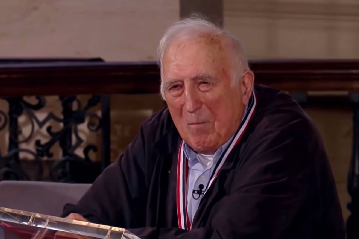Jean VANIER dans le film le sacrement de la tendresse qui lui rend hommage sortie en janvier 2019 a9dcc
