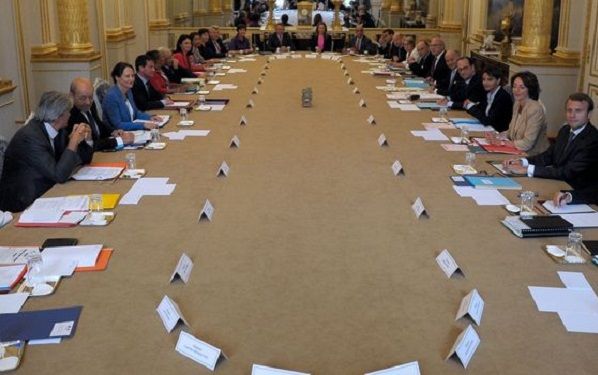 Manuel Valls Assemblee nationale