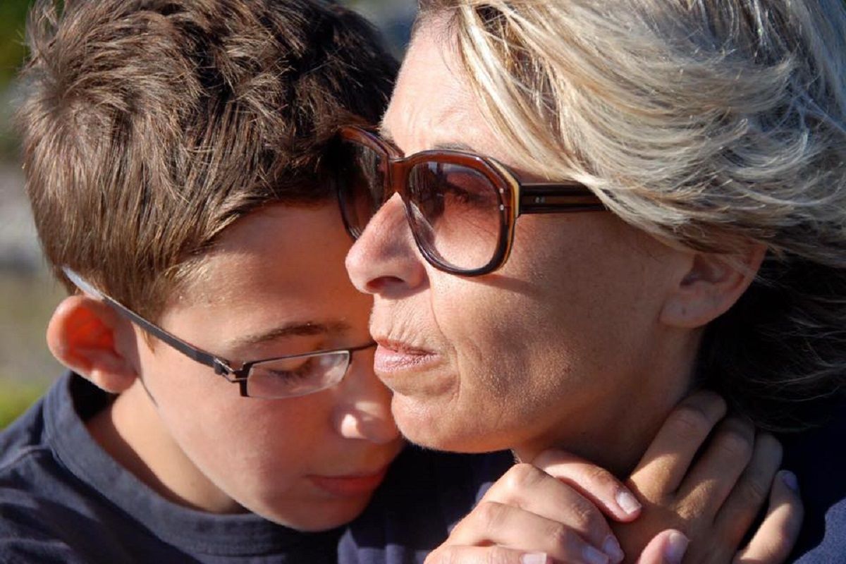 Sylvie Le COSSEC et son fils julien qui vient reconnu victime du