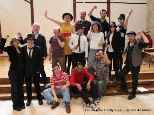 la troupe dans son integralite