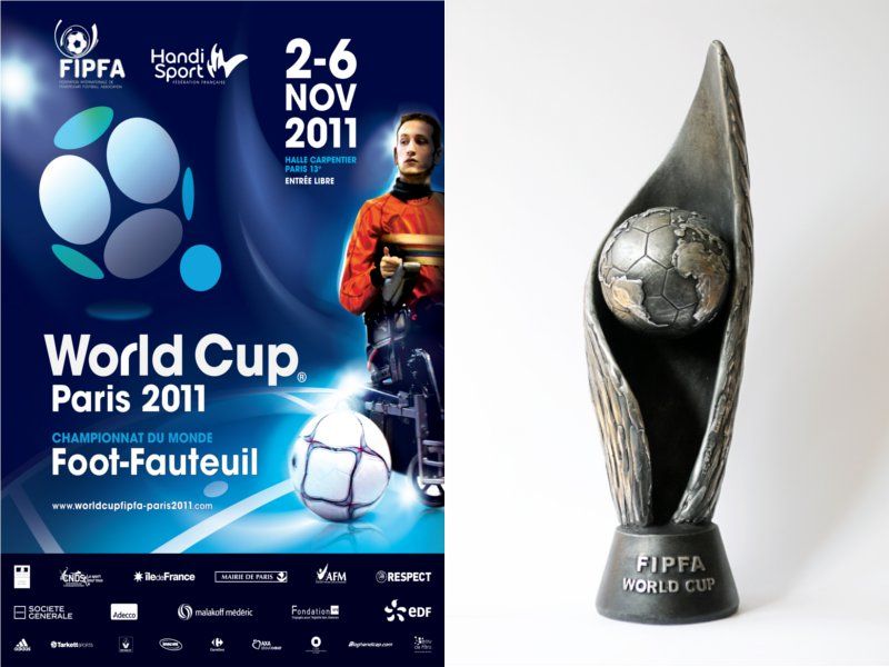 Affiche et Coupe du monde de foot fauteuil