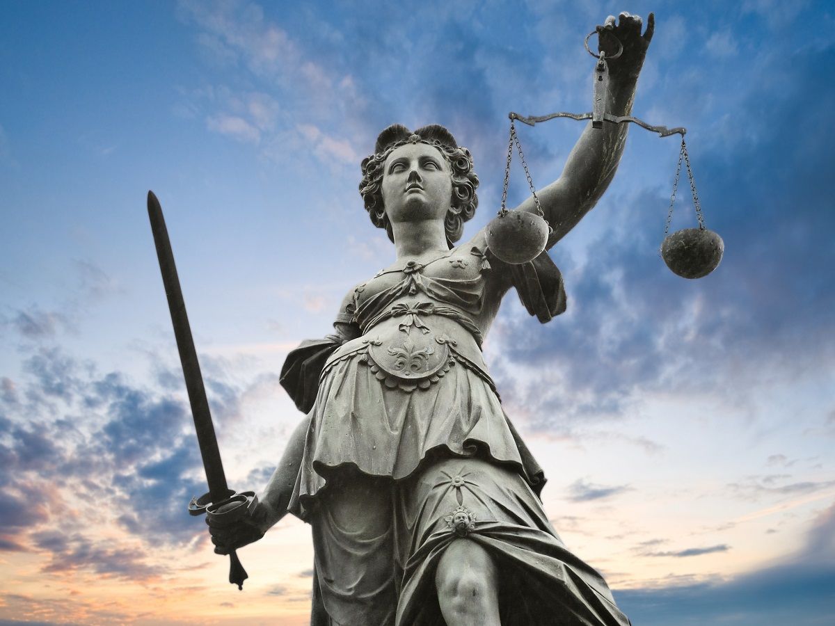 Symbole de la Justice le glaive et la balance