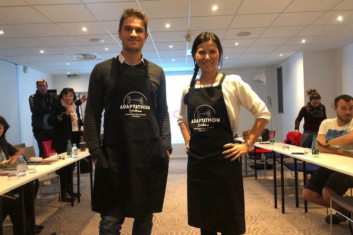 ADAPTATHON Bordeaux 2019, présentation des tabliers de dégustation pour la soirée de Gala du 8 avril, par deux adorables animateurs