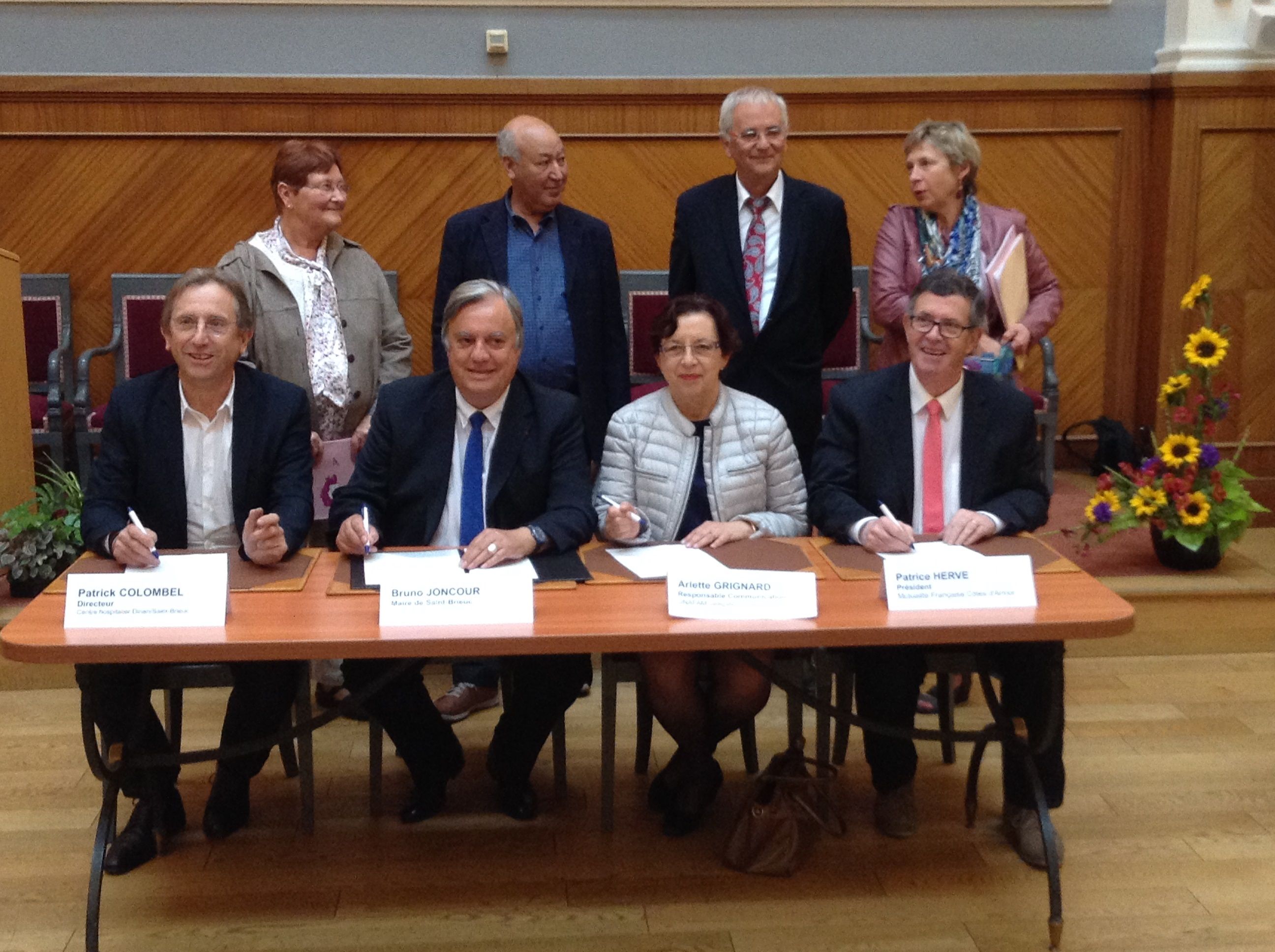 Les elus signants la convention CLMS le 3 Mai 2016