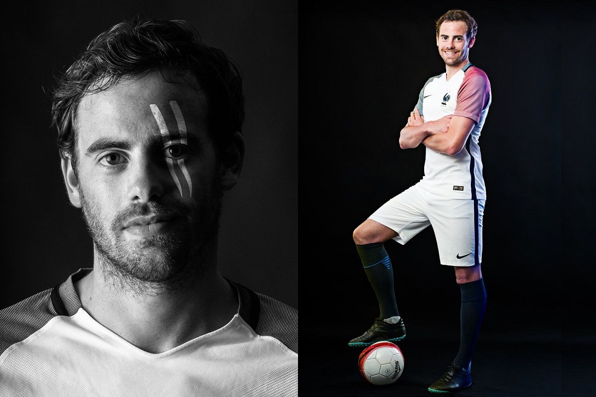 portrait de Thibault rigodeau a droite Thinault avec un ballon de foot sous le pied 65160