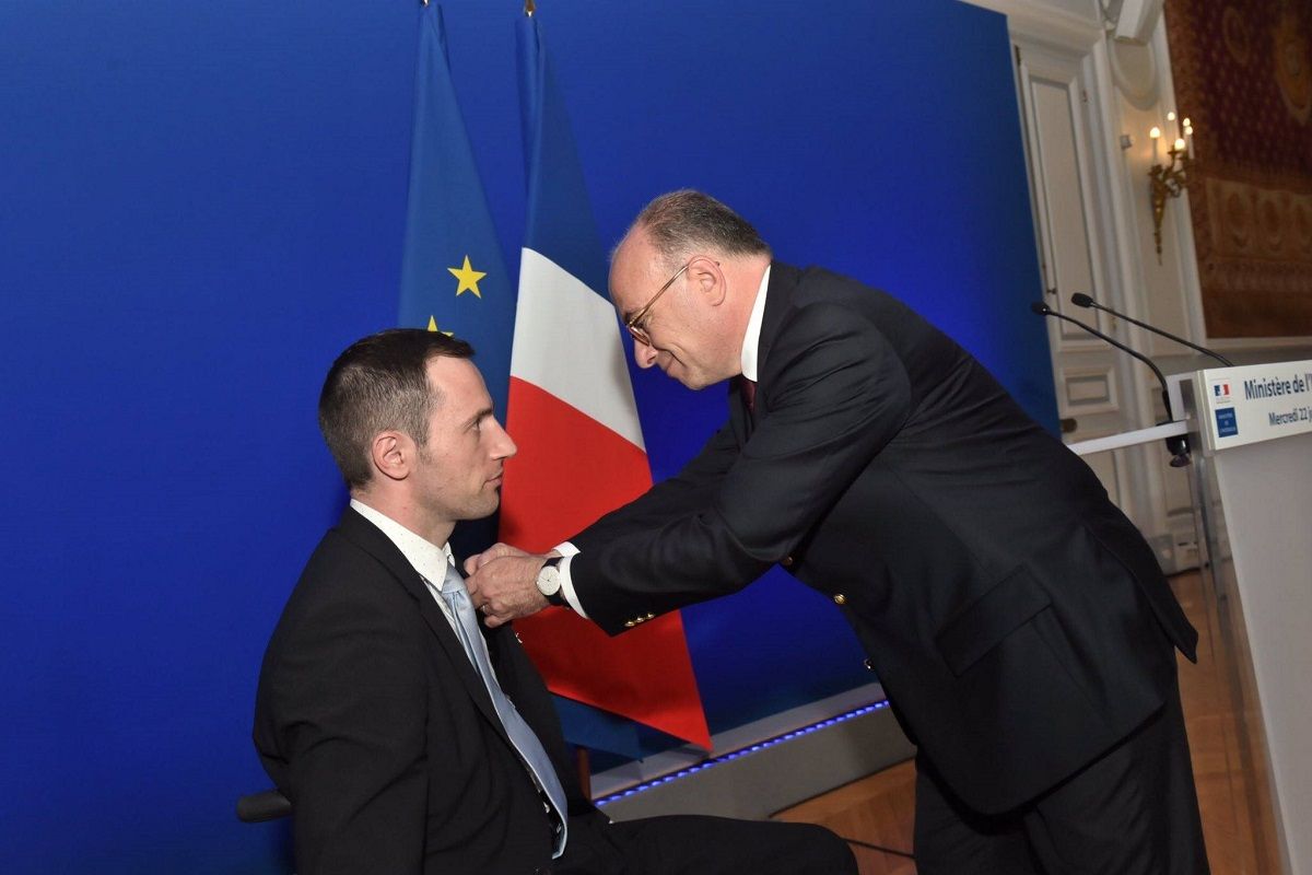 Arnaud Beldon commissaire de police decore a la suite des attentas du bataclan