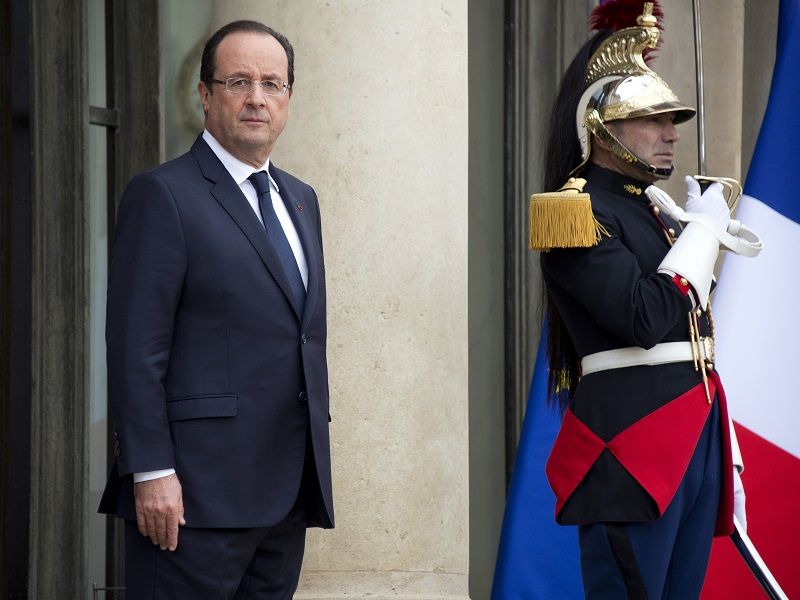 François HOLLANDE sur le perron de l’Élysée