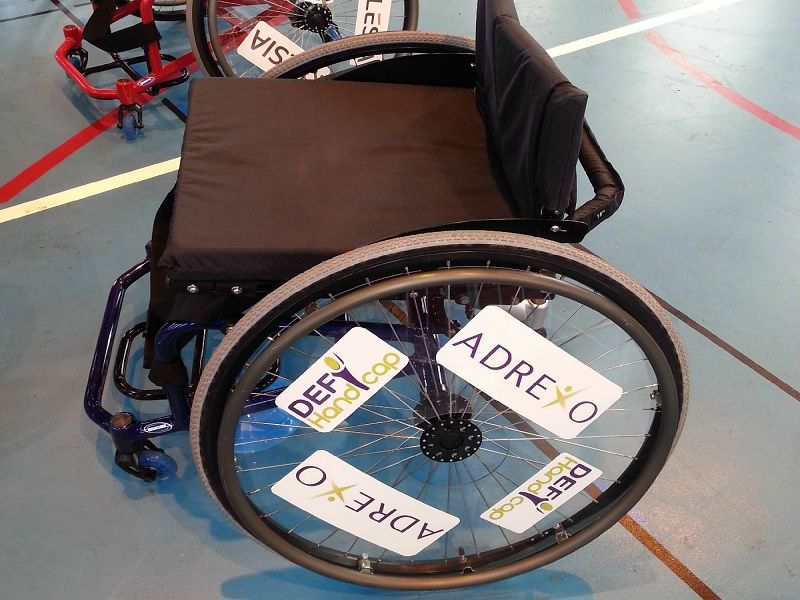 Un fauteuil au couleur de l entreprise ADREXO