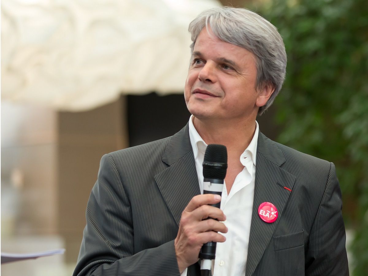 Logo Met tes baskets et bats la maladie dans l entreprise