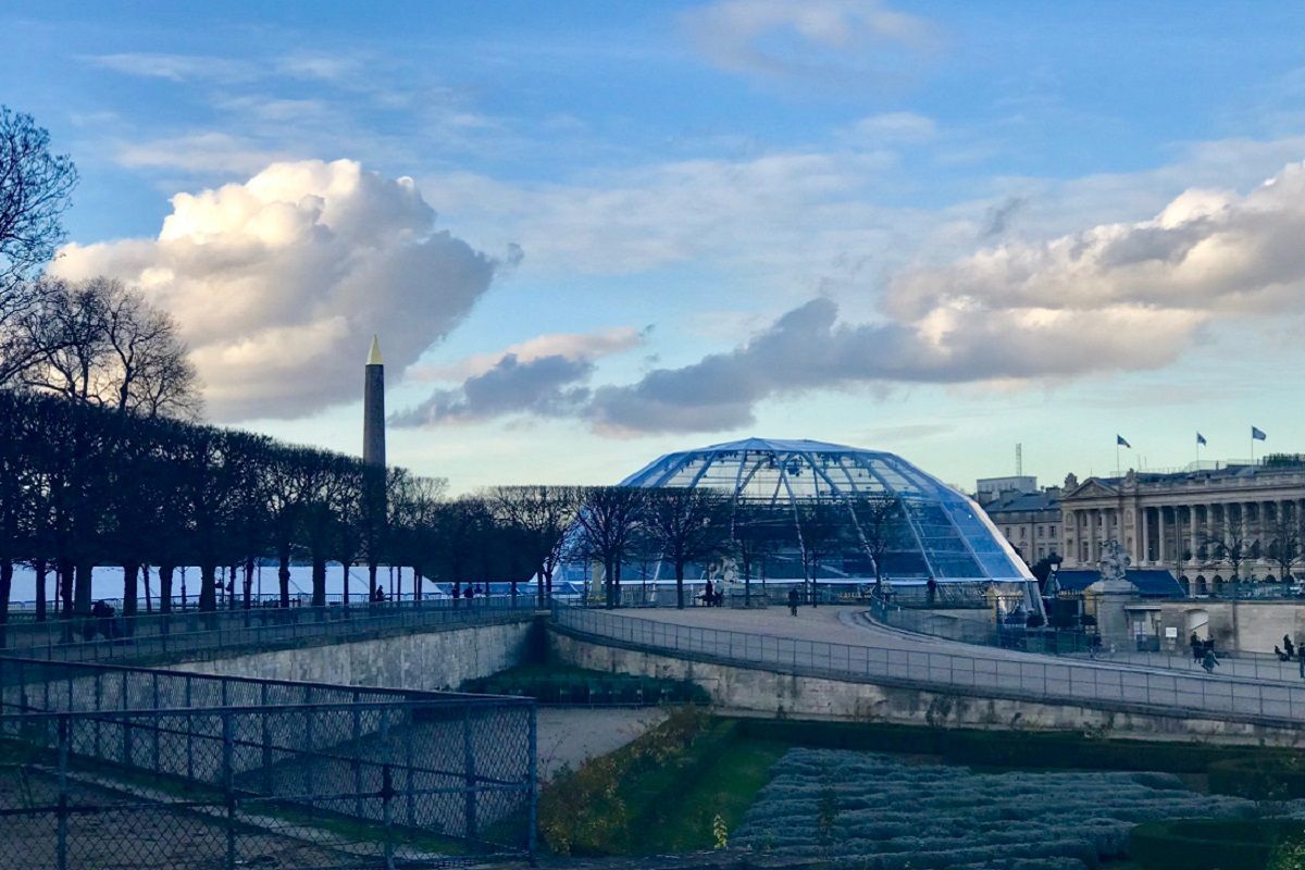 la structure transparente prévue pour le telethon 2018 place de la concorde c16f7