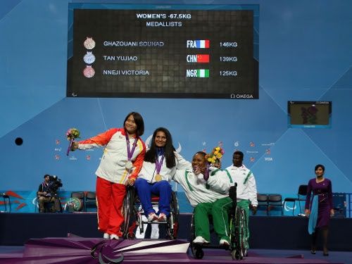 Souhad-GUAZHOUANI-remise-de-medailles-poduim