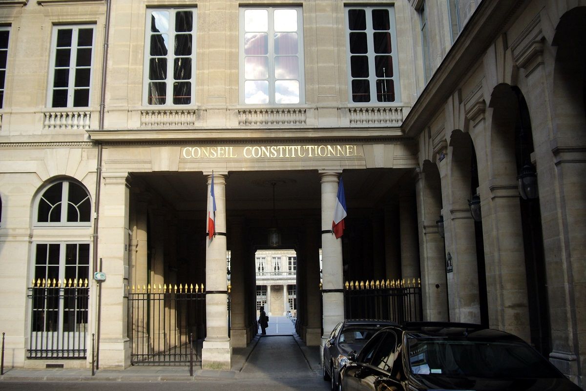 Facade du Conseil constitutionnel, au Palais Royal, a Paris